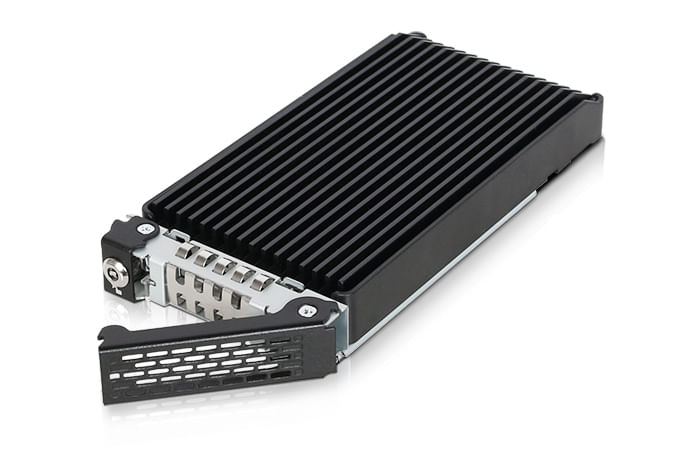 Slot-ICY-DOCK-per-MB720M2K-B-per-4x-SSD-M.2-NVMe-telaio-rimovibile