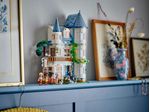 Bed-And-Breakfast-al-Castello---Lego-Friends-42638