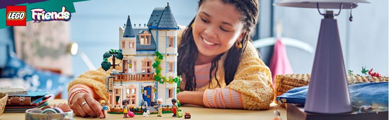 Bed-And-Breakfast-al-Castello---Lego-Friends-42638