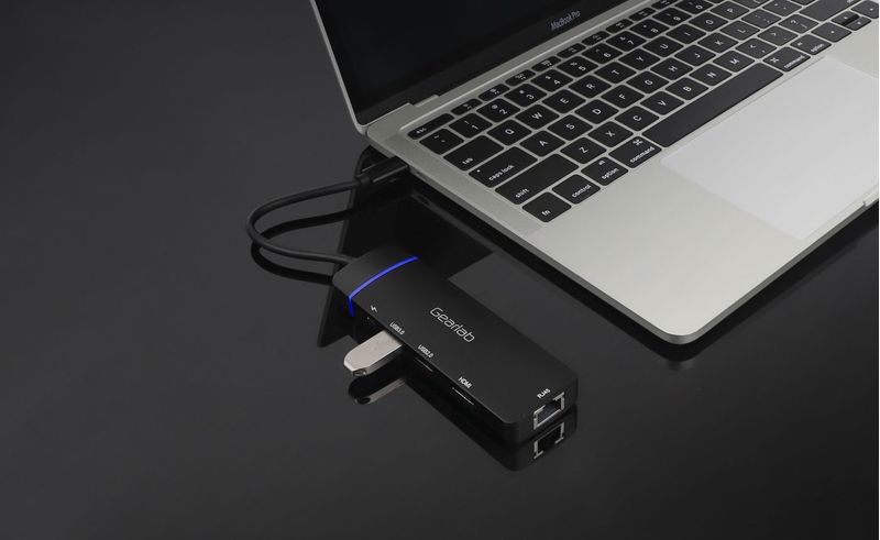 USB-C-5-in-1-Mobile-Hub-PD100W