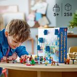 LEGO City 60381 Calendario dell'Avvento 2023 con 24 Regali, Babbo Natale e Tappeto da Gioco