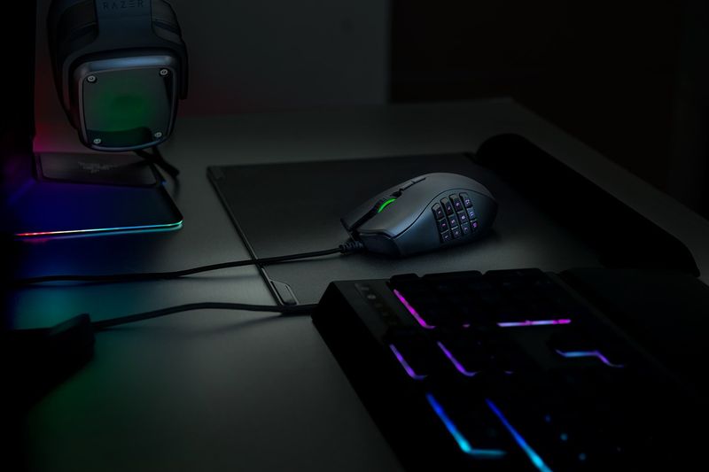 Razer-Naga-Trinity-mouse-Mano-destra-USB-tipo-A-Ottico-16000-DPI