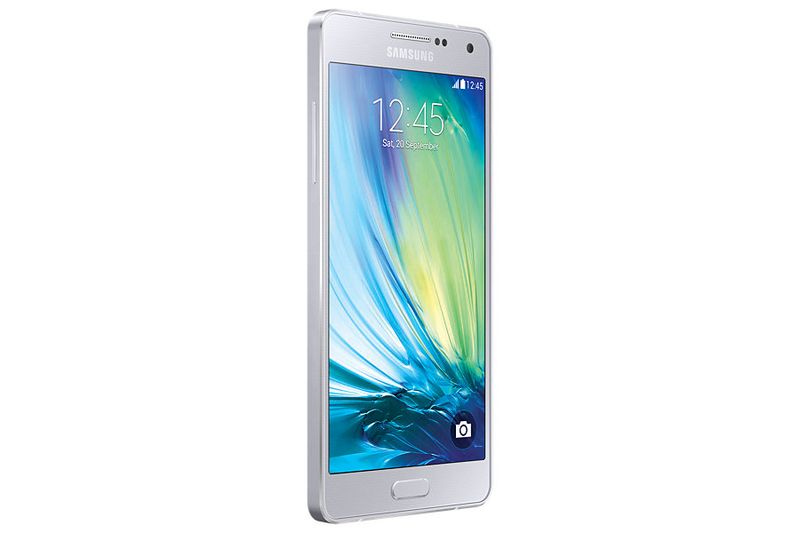 Samsung-Galaxy-A5-SM-A500FU-127-cm--5---SIM-singola-Android-4.4-4G-Micro-USB-B-2-GB-16-GB-2300-mAh-Argento