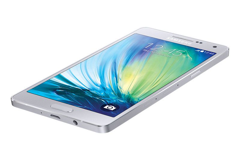 Samsung-Galaxy-A5-SM-A500FU-127-cm--5---SIM-singola-Android-4.4-4G-Micro-USB-B-2-GB-16-GB-2300-mAh-Argento