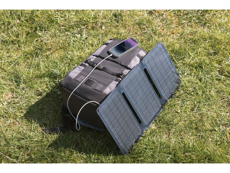Sandberg-420-70-Caricabatterie-per-dispositivi-mobili-Universale-Nero-Solare-Esterno--Solar-Charger-21W-2xUSB---Warranty