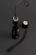 Brennenstuhl-LuxPremium-Selettore-di-messa-a-fuoco-a-batteria-Torcia-LED-TL-400-AFS-CREE