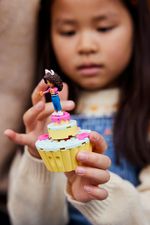 LEGO-La-Casa-delle-Bambole-di-Gabby-10785-Divertimento-in-Cucina-con-Dolcetto-Giocattolo-con-Cupcake-Giochi-Bambini-4--Anni