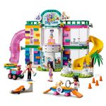 LEGO Friends 41718 Centro Day Care dei Cuccioli, Parco Giochi per Animali di Heartlake City