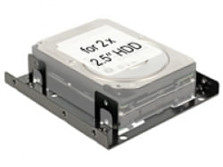 Einbaumglichkeit-1--2-x-2.5--HDD-mit-95-mm-Hhe-2--1-x-2.5--HDD-mit-mehr-als-95-mm-Hhe--schwarzer-Metallrahmen