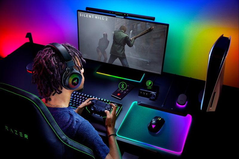 Razer-Kraken-V4-Pro-Auricolare-Con-cavo-e-senza-cavo-A-Padiglione-Giocare-USB-tipo-A-Bluetooth-Nero--RAZER-KRAKEN-V4-PRO