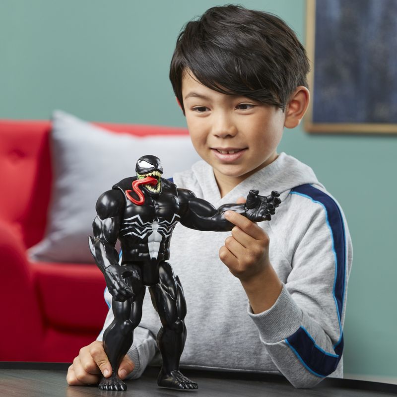 Marvel-Spider-Man---Titan-Hero-Series---Venom-Deluxe-action-figure-da-30-cm-dai-4-anni-in-su