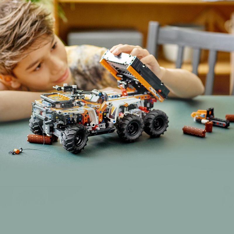 LEGO-Technic-42139-Fuoristrada-Camion-Giocattolo-a-6-Ruote-Mattoncini-da-Costruzione-Giochi-per-Bambini-di-10--Anni