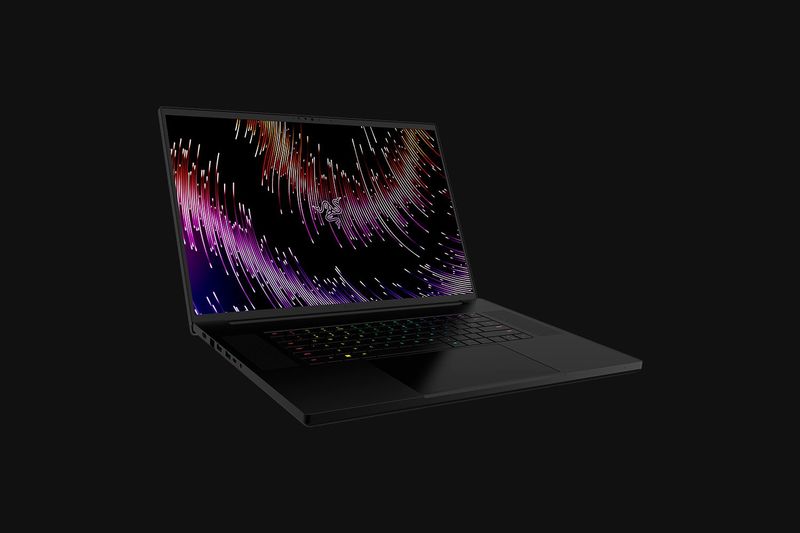 Razer-Blade-18--QHD-240Hz-i9-13950HX-32GB-1TB-SSD-RTX4080-Win-11