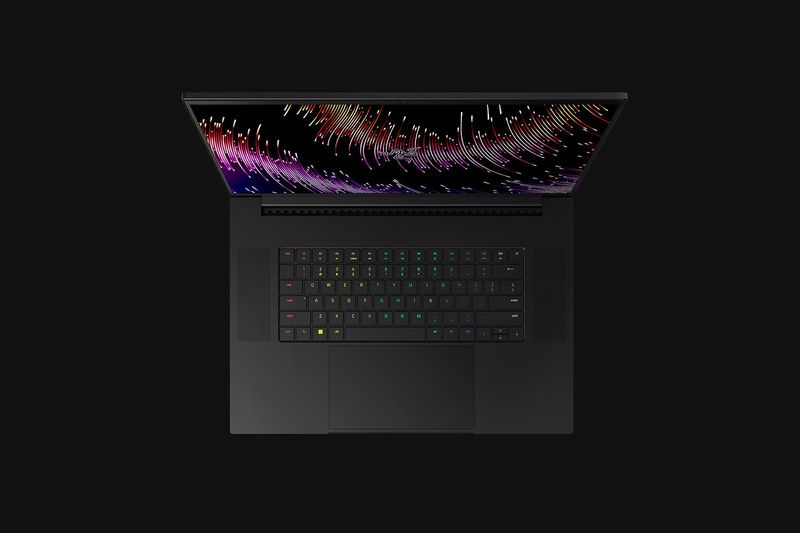 Razer-Blade-18--QHD-240Hz-i9-13950HX-32GB-1TB-SSD-RTX4080-Win-11