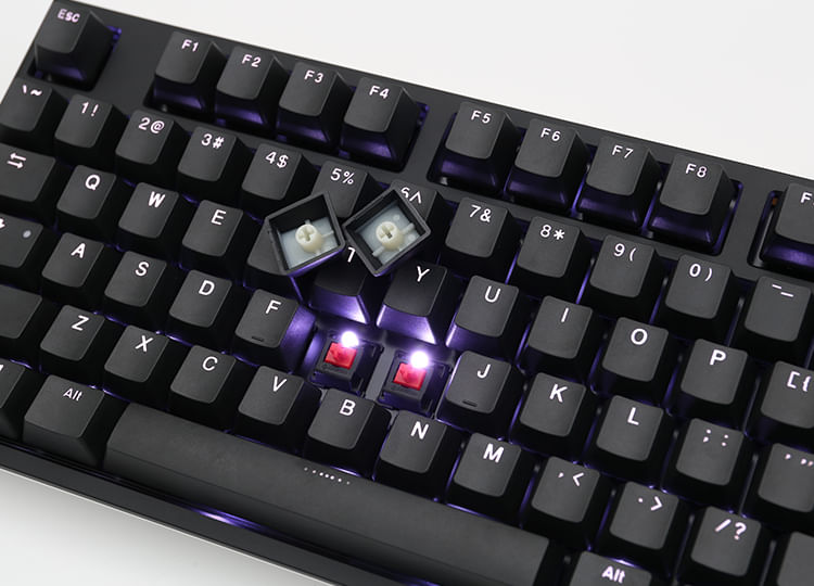 Tastiera-da-gioco-PBT-retroilluminata-Ducky-One-2-MX-Rosso-LED-bianco---nero--DKON1808S-RDEPDAZW1-