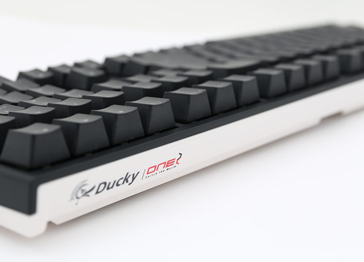 Tastiera-da-gioco-PBT-retroilluminata-Ducky-One-2-MX-Rosso-LED-bianco---nero--DKON1808S-RDEPDAZW1-